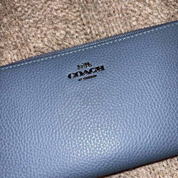 Authentic COACH Pebbled Leather Long Zip Around Wallet Slate Blue Gray EUC - Picture 3 of 9